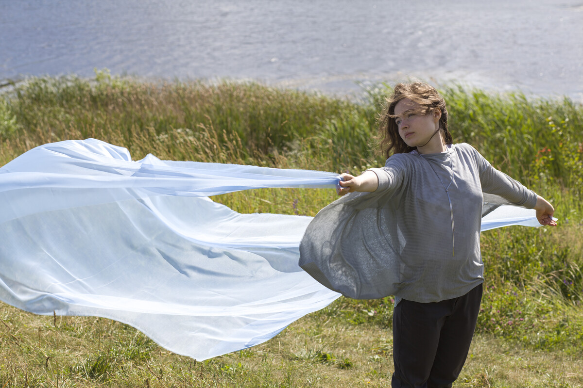 Maya Clars, Maya Clars, Parachute, music video, backstage