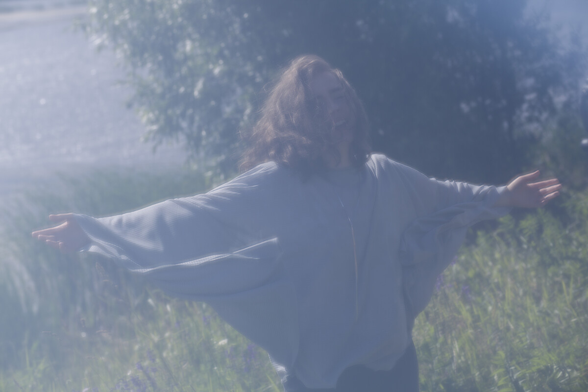 Maya Clars, Maya Clars, Parachute, music video, backstage