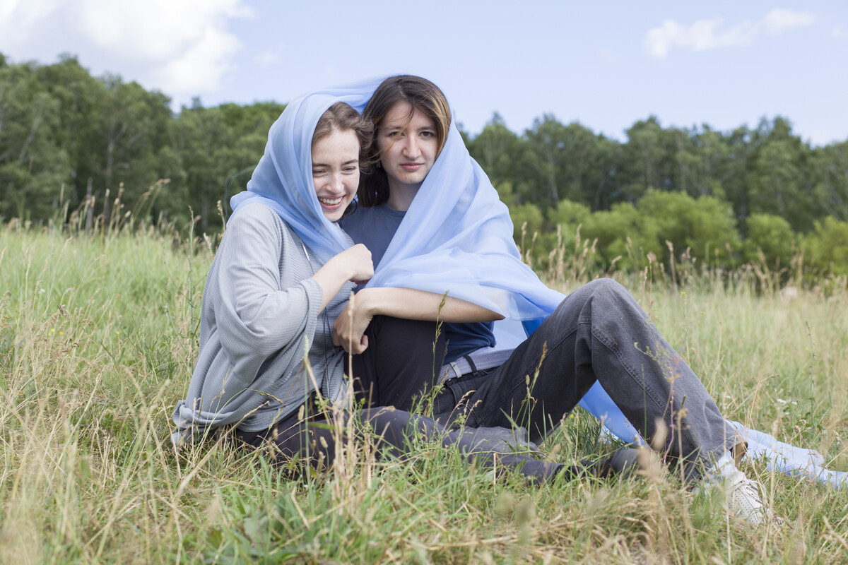 Maya Clars, Maya Clars, Parachute, music video, backstage