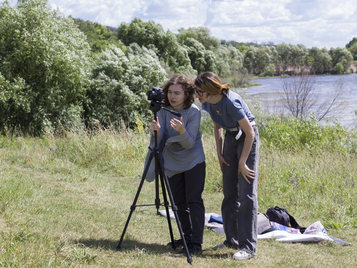 Maya Clars, Maya Clars, Parachute, music video, backstage