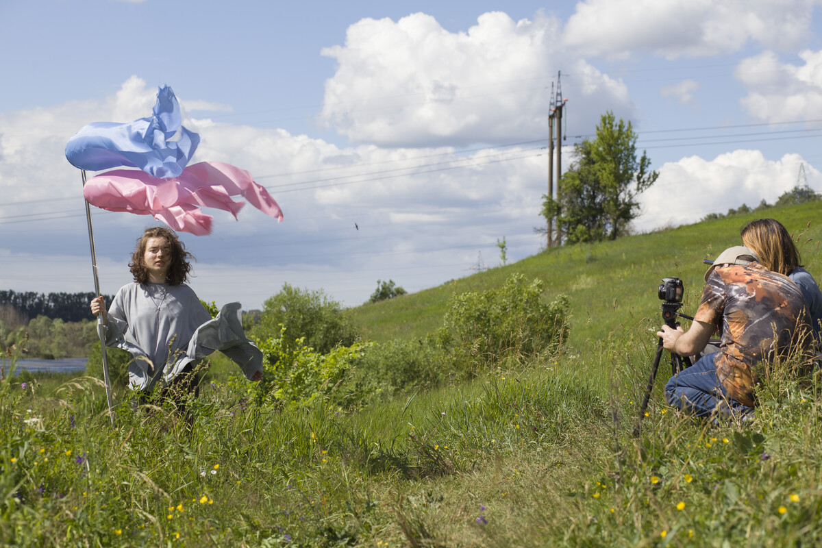 Maya Clars, Maya Clars, Parachute, music video, backstage