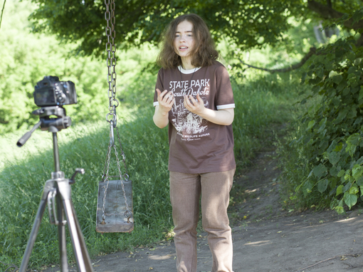 Maya Clars, Fall Into the Unknown, music video, backstage
