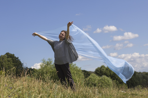 Maya Clars, Parachute, music video, backstage