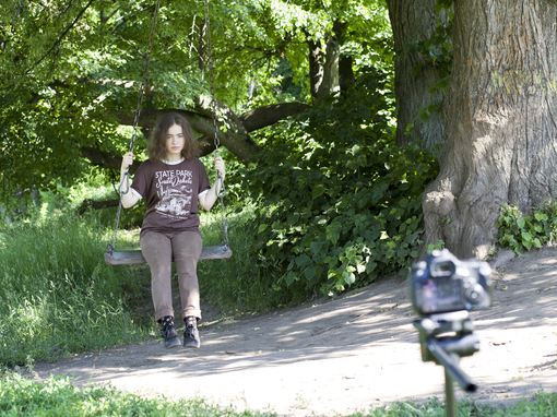 Maya Clars, Fall Into the Unknown, music video, backstage
